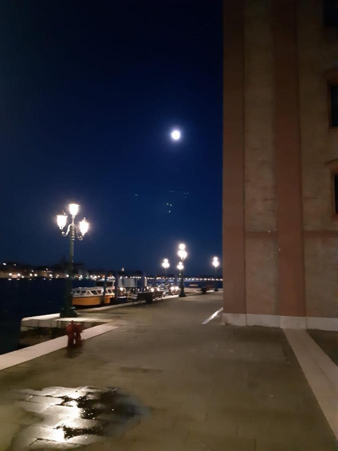 Giudecca Molino Stucky Apartment Venice Exterior photo